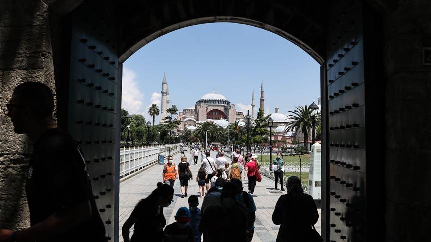 İstanbul'a üç ayda 3,7 milyon turist! İlk sırada hangi ülke var? 30